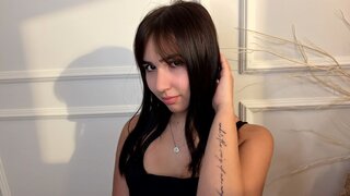 MonicaVane